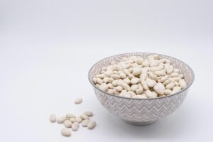 タンパク質の摂りすぎが引き起こす口臭の原因とは？